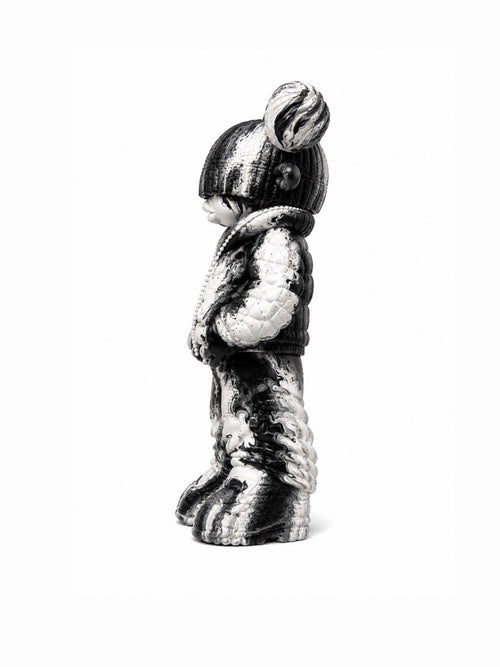 Flow Figure – Modern Decorative Art